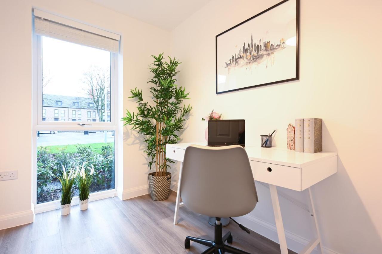 Luxury 4 Bed House With Gated Parking In The Heart Of Birmingham! Apartment Екстериор снимка